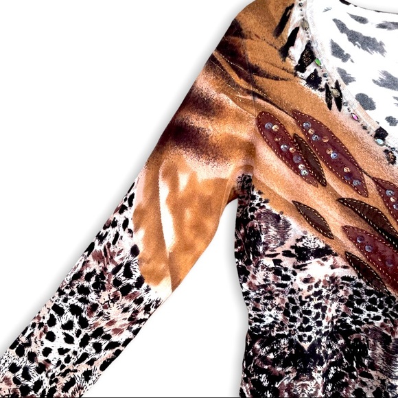90s & Y2K ALBERTO MAKALI Leopard Print Glitter Rhinestone Embroidered Sweater - Picture 3 of 11